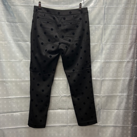 Vineyard Vines cropped pants with flocked polka dots size 2 - Picture 3 of 3